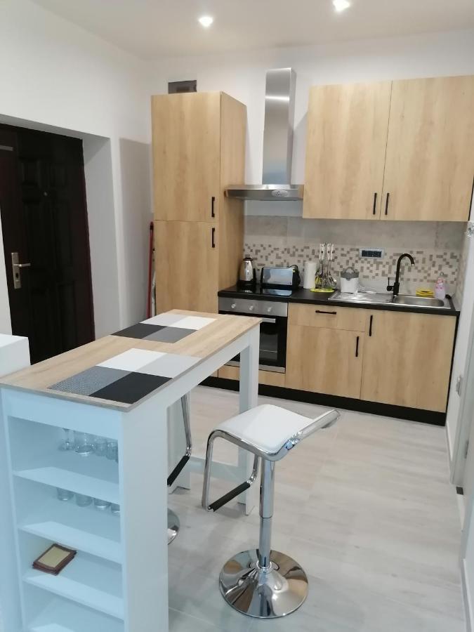 Data Central Studio Nowy Sad Zewnętrze zdjęcie